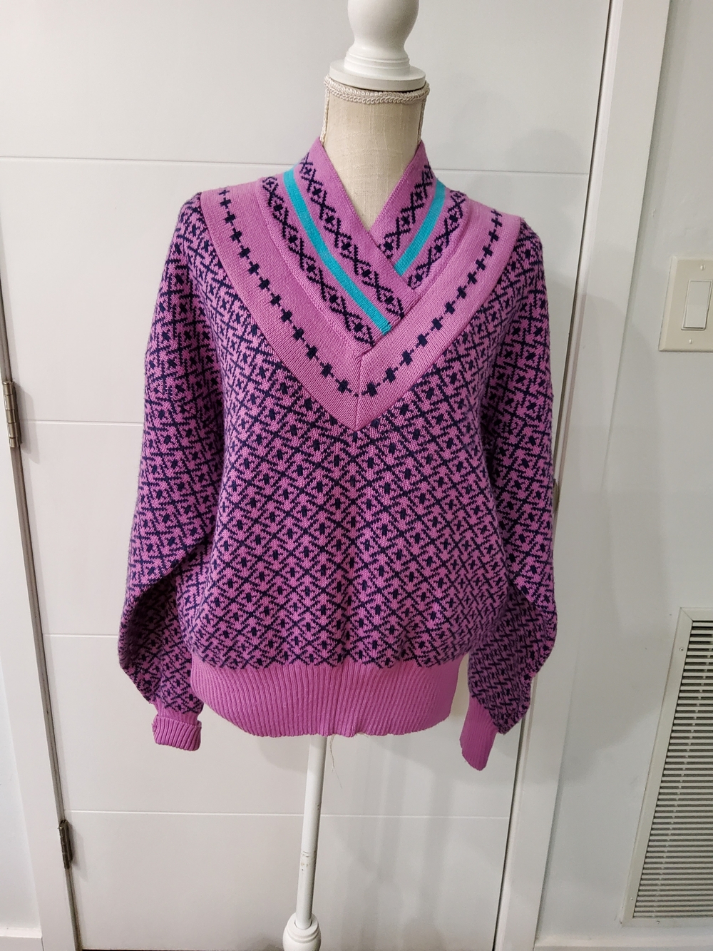 Purple Patterned V-Neck Women’s Sweater